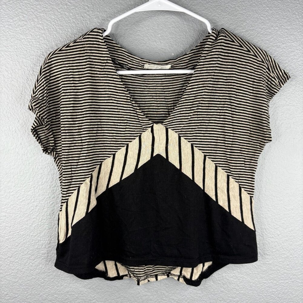 Just Ginger Beige & Black Cap Sleeve Blouse